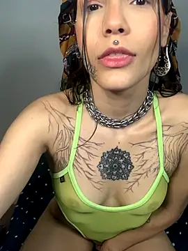 nickelfie online show from 11/13/25, 02:27