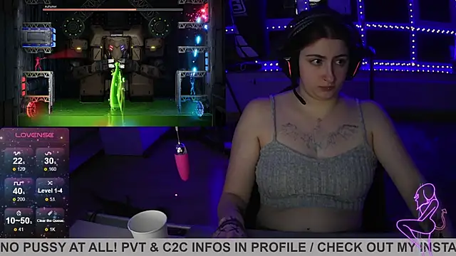 Gamergirl-Linela online show from 03/11/25, 01:59