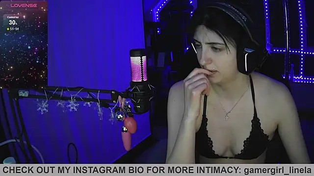 Gamergirl-Linela online show from 04/07/26, 10:42