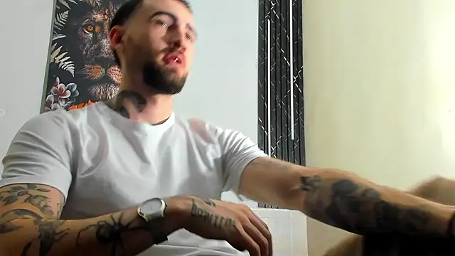 Luke davis01 online show from 03/19/25, 01:29