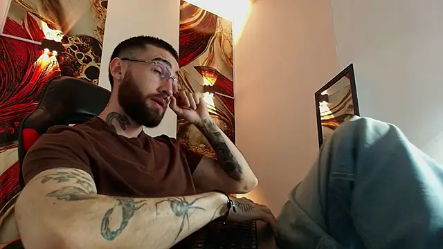 Luke davis01 online show from 10/06/25, 01:19