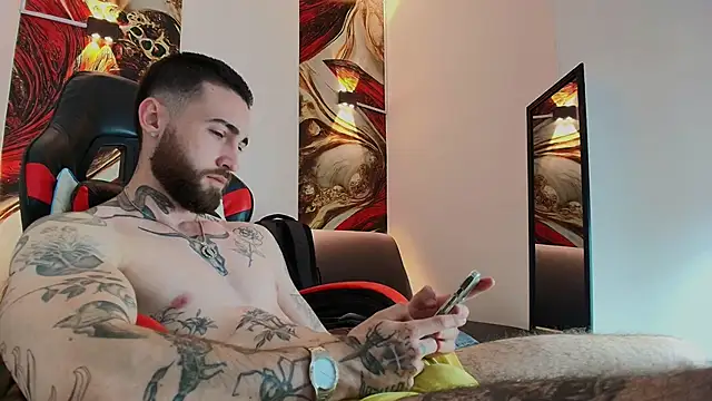 Luke davis01 online show from 11/13/25, 01:10