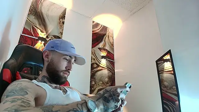 Luke davis01 online show from 01/16/26, 01:04