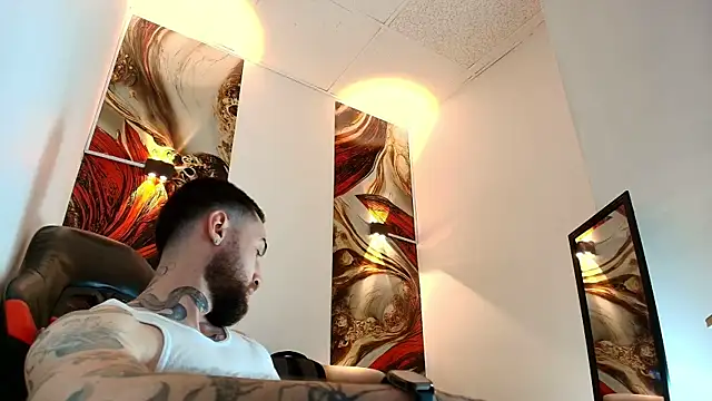 Luke davis01 online show from 04/07/26, 01:33