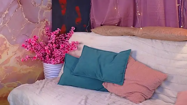 PortiaBellew online show from 02/13/25, 10:34