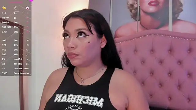 Sophia Brunett online show from 02/21/25, 03:23