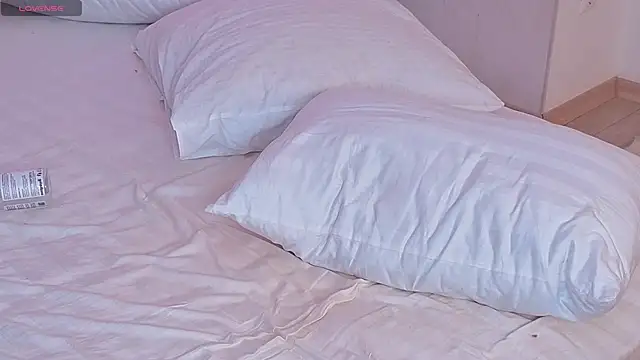 Snapshot of Nicole_Hampton chatting on 02/20/25, 09:31 Nicole Hampton online show from 02/20/25, 09:31