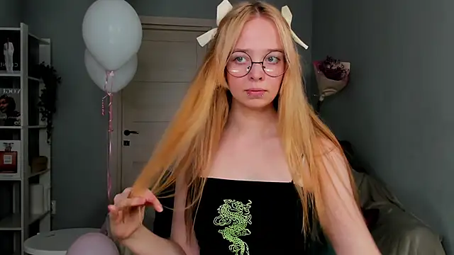 Bellla Murrr online show from 03/21/25, 04:07