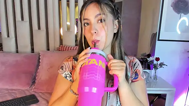 Cloee Rainbow1 online show from 03/27/26, 12:05