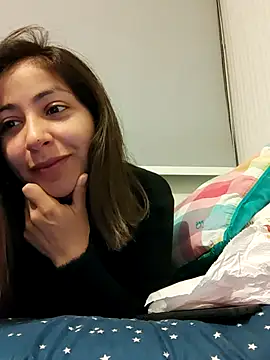 Snapshot of MaiPandora chatting on 10/27/25, 12:15 MaiPandora online show from 10/27/25, 12:15