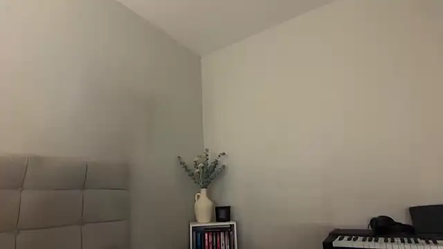 skyejde online show from 04/02/26, 07:44