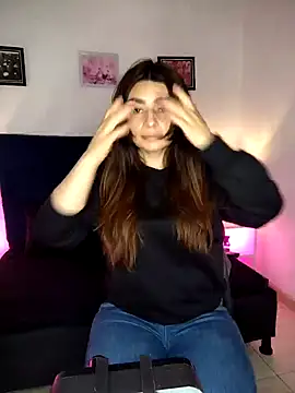 Snapshot of _michonne_ chatting on 02/13/25, 07:52 michonne online show from 02/13/25, 07:52