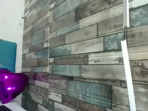 Snapshot of Tiana_Ebony18 chatting on 02/22/25, 12:29 Tiana Ebony18 online show from 02/22/25, 12:29