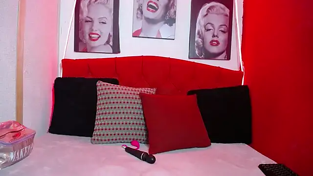 Tiana Ebony18 online show from 04/06/26, 12:06