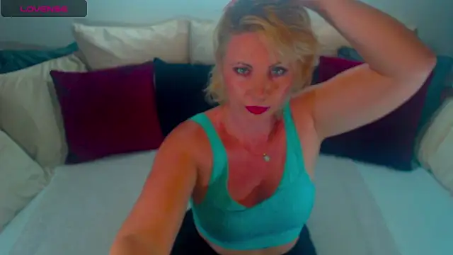 Lex McQueen online show from 05/12/26, 08:06