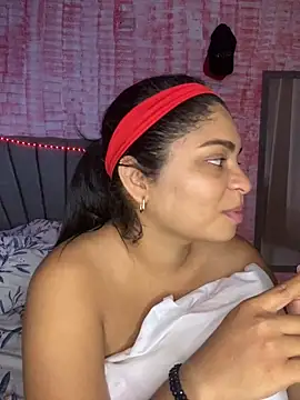 Tana latin online show from 02/19/25, 03:17