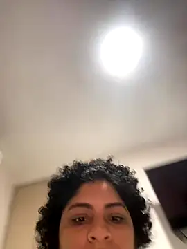 Tana latin online show from 10/11/25, 02:22