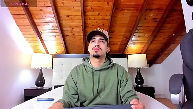 Sebastian Berne online show from 03/06/25, 12:41