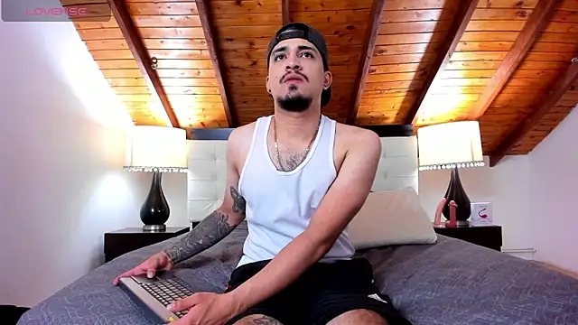 Sebastian Berne online show from 11/16/25, 06:57