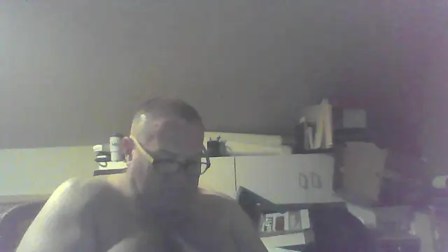 mkestr69 online show from 04/13/26, 03:34