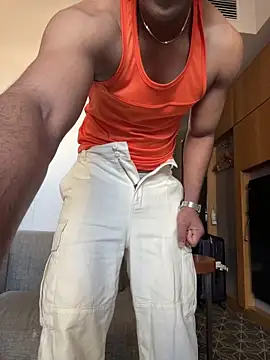 Snapshot of jimi-3011 chatting on 01/05/26, 10:57 jimi-3011 online show from 01/05/26, 10:57