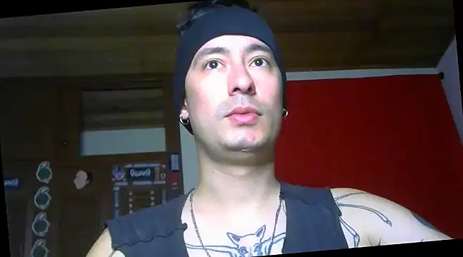 Snapshot of vampireathome chatting on 02/11/25, 05:16 vampireathome online show from 02/11/25, 05:16