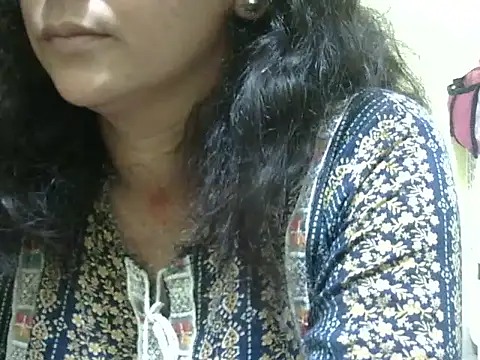 Your cutiepie  online show from 10/22/25, 06:29