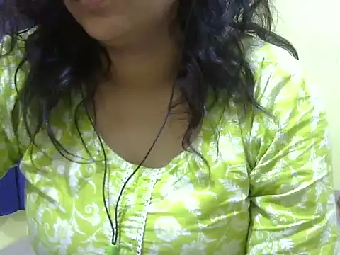 Your cutiepie  online show from 11/30/25, 06:34