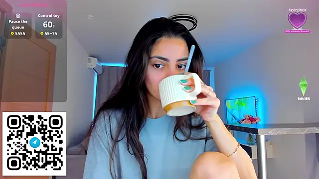 EmiliaZen online show from 10/13/25, 01:22