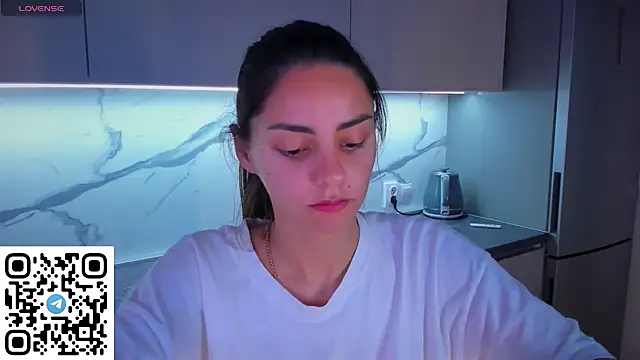 EmiliaZen online show from 07/16/26, 10:54