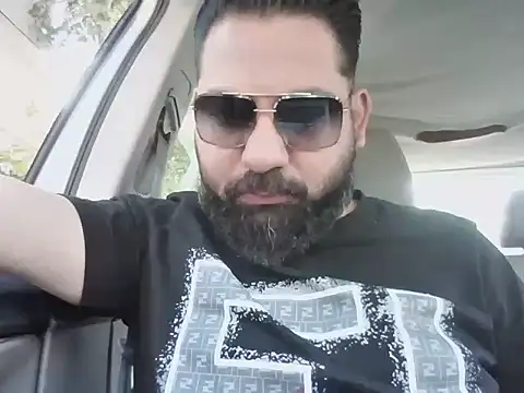 Snapshot of Armand66_ chatting on 09/24/25, 08:50 Armand66 online show from 09/24/25, 08:50