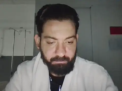 Snapshot of Armand66_ chatting on 03/23/26, 05:44 Armand66 online show from 03/23/26, 05:44