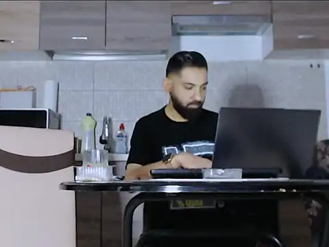 Snapshot of Armand66_ chatting on 04/09/26, 01:49 Armand66 online show from 04/09/26, 01:49