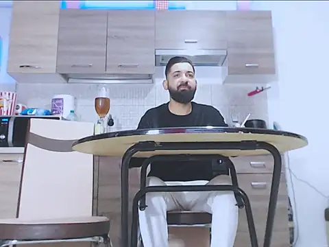 Snapshot of Armand66_ chatting on 04/16/26, 06:41 Armand66 online show from 04/16/26, 06:41