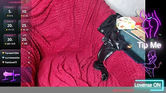 Snapshot of FetishLady89 chatting on 03/21/25, 01:34 FetishLady89 online show from 03/21/25, 01:34
