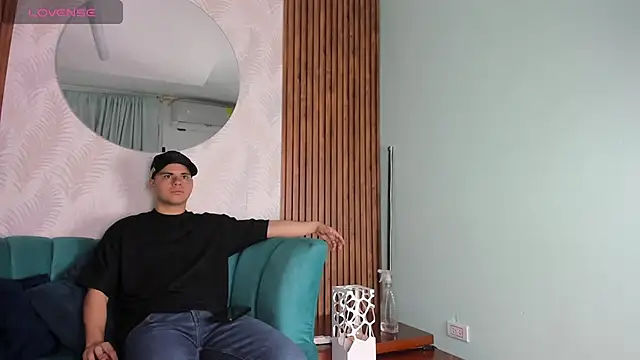 Sebastian Phoenix online show from 02/20/25, 11:53