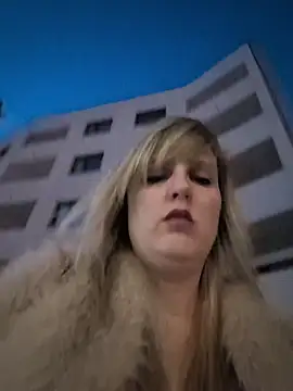 Sexybiene969 online show from 03/19/26, 05:39