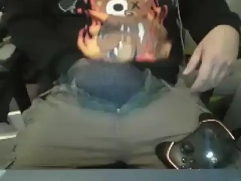 Snapshot of fifu2 chatting on 11/02/25, 11:40 fifu2 online show from 11/02/25, 11:40