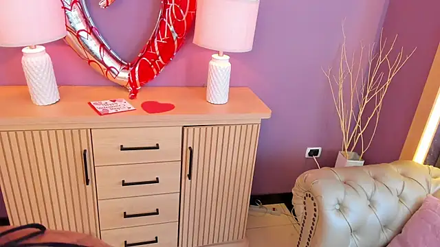 Snapshot of scarlet_edwars chatting on 02/13/25, 12:11 scarlet edwars online show from 02/13/25, 12:11