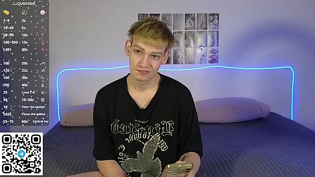 Julian wins online show from 02/20/26, 01:57