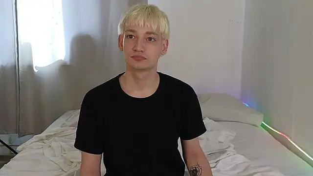 Julian wins online show from 03/31/26, 03:19