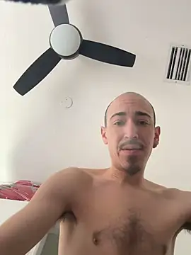 willyro98 online show from 04/26/26, 05:32