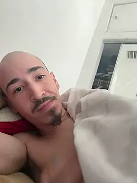 willyro98 online show from 04/27/26, 01:42