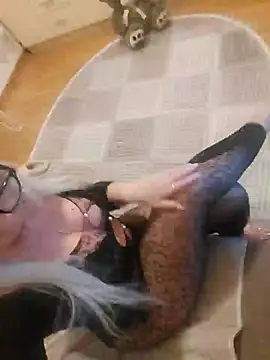 visnjica online show from 02/10/25, 09:04