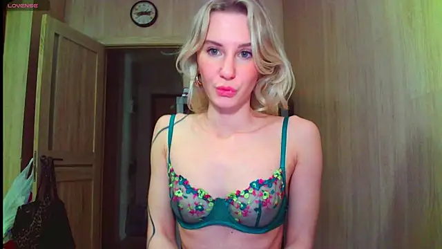 Caramel piegirl online show from 01/13/26, 08:58