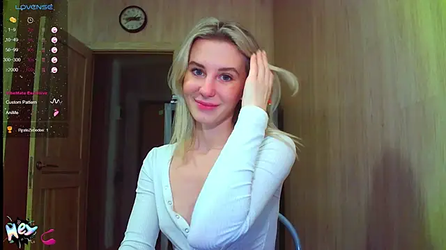 Caramel piegirl online show from 01/15/26, 09:40