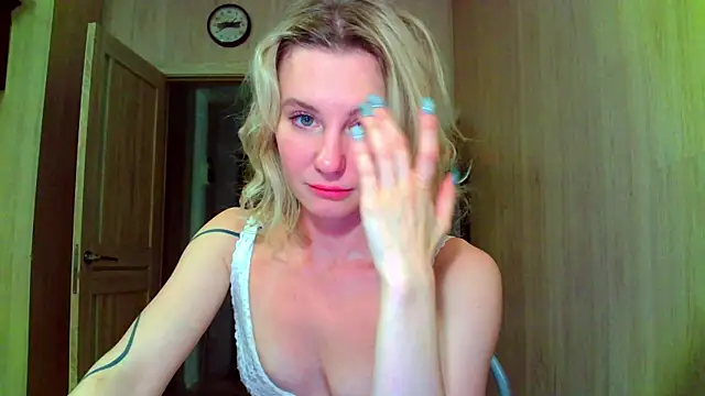 Caramel piegirl online show from 07/12/26, 08:44