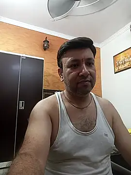 innocentboy1987 online show from 09/27/25, 07:35