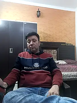 innocentboy1987 online show from 11/29/25, 05:32