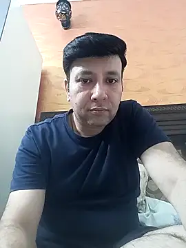 innocentboy1987 online show from 05/16/26, 06:43